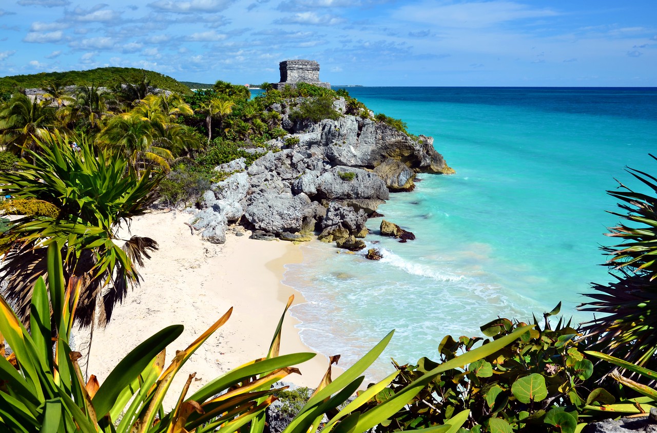 https://photos.smugmug.com/North-America/Mexico/Quintana-Roo/Tulum/i-j29Ngh7/0/FMxHqRMmjFD2X7h3KH864hcRw6Ww2PLSpBH3xZ6PJ/X2/tulum-maya-ruins-mexico-48261773%20%281%29-min-X2.jpg